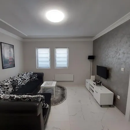 D&N Apartman Ledine Exterior photo